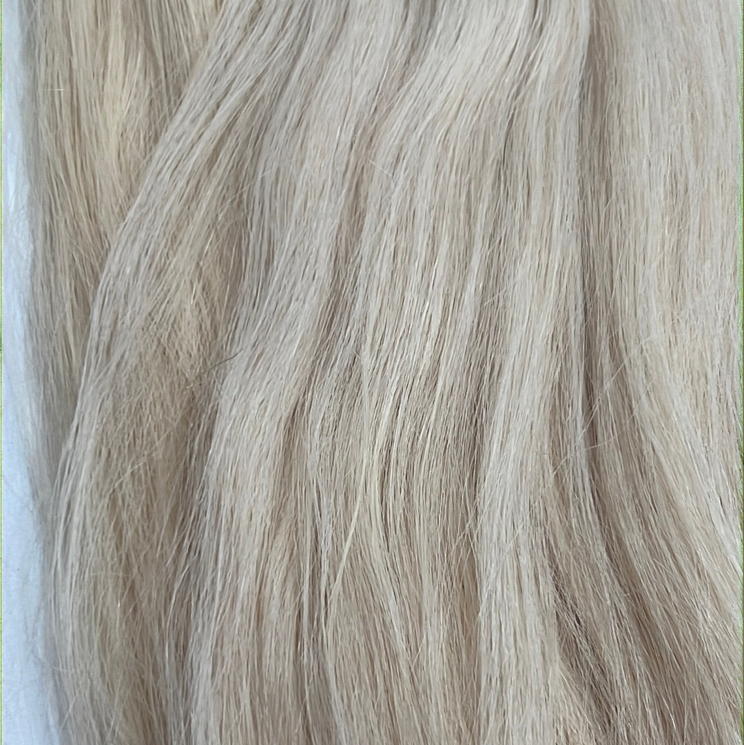 Blonde Strands- pre order